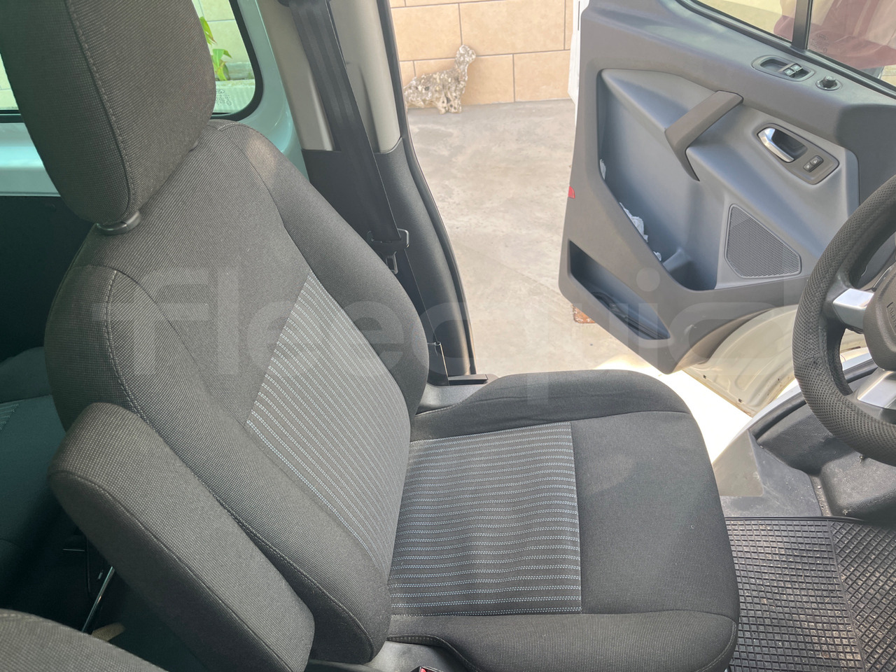 Туристический автобус Ford Transit: фото 15 Туристический автобус Ford Transit: фото 15