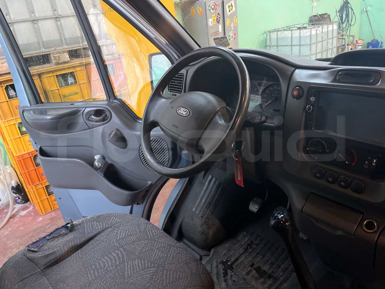 Пригородный автобус Ford Transit: фото 16