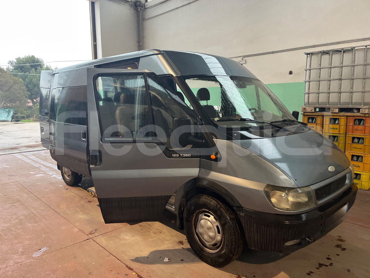 Пригородный автобус Ford Transit: фото 8