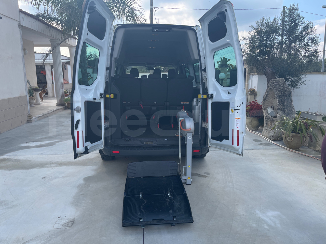 Туристический автобус Ford Transit: фото 14 Туристический автобус Ford Transit: фото 14