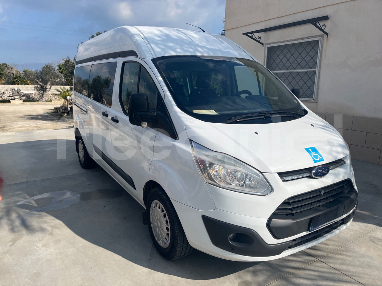 Ford Transit - Микроавтобус, Пассажирский фургон: фото 1 Ford Transit - Микроавтобус, Пассажирский фургон: фото 1