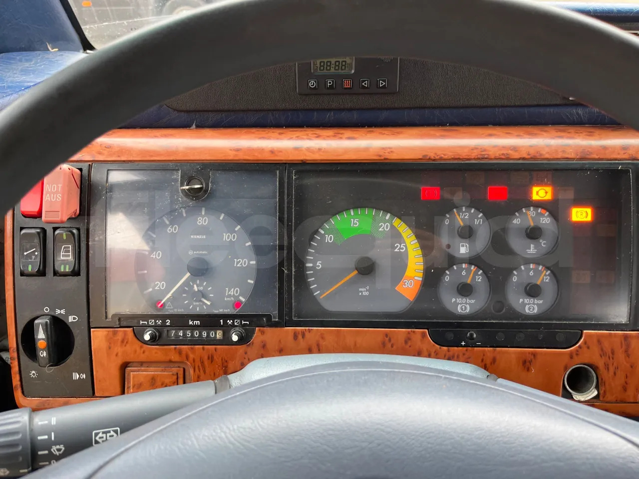 Mercedes-Benz Beluga - Туристический автобус: фото 3 Mercedes-Benz Beluga - Туристический автобус: фото 3