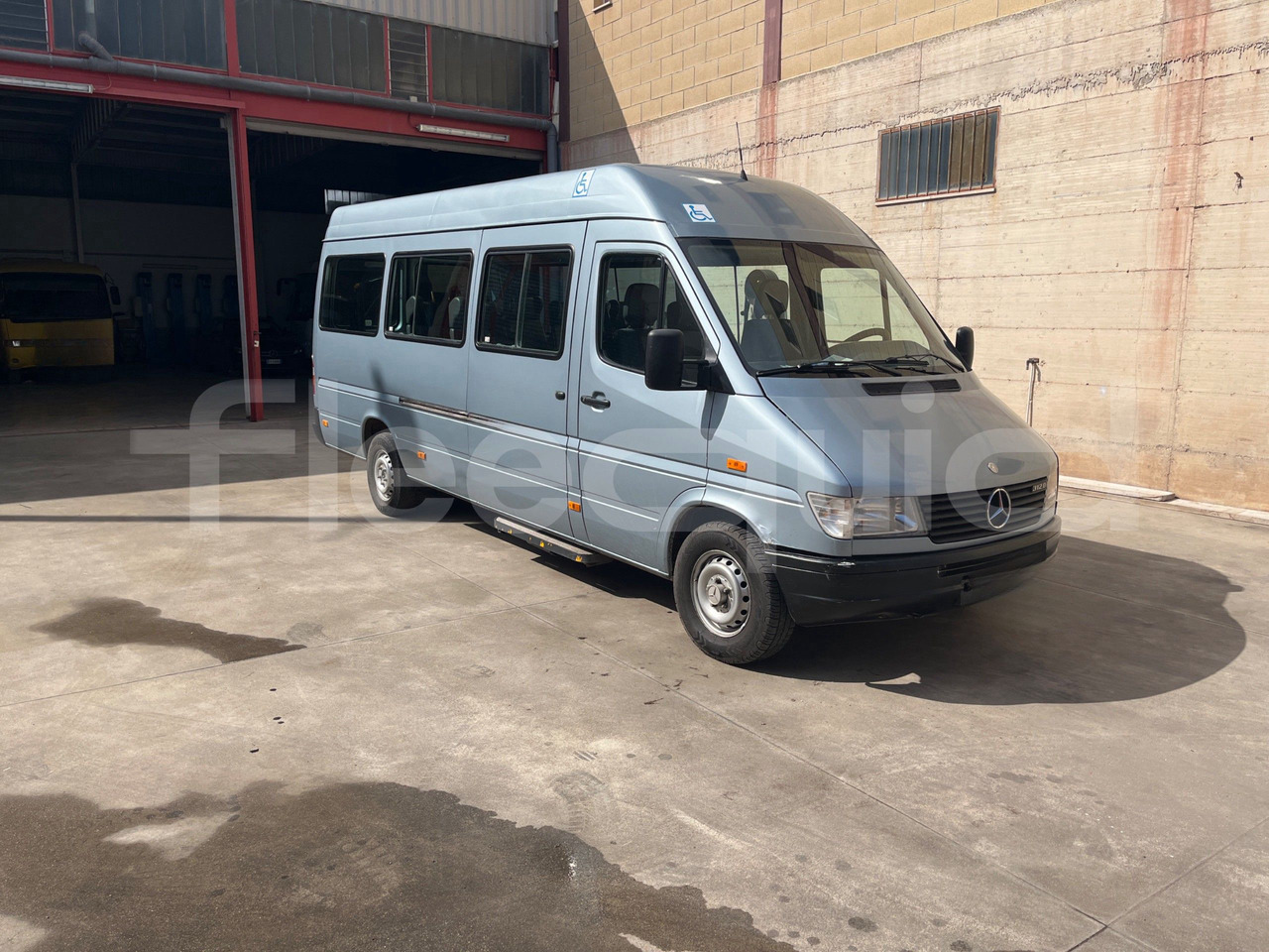 Mercedes-Benz Sprinter - Микроавтобус, Пассажирский фургон: фото 1 Mercedes-Benz Sprinter - Микроавтобус, Пассажирский фургон: фото 1