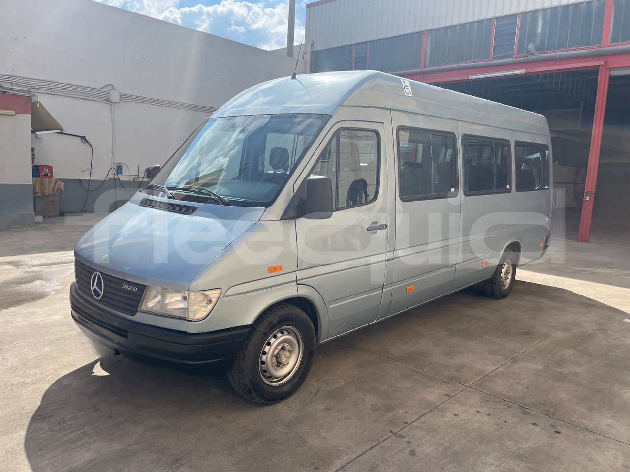 Mercedes-Benz Sprinter - Пригородный автобус: фото 4 Mercedes-Benz Sprinter - Пригородный автобус: фото 4