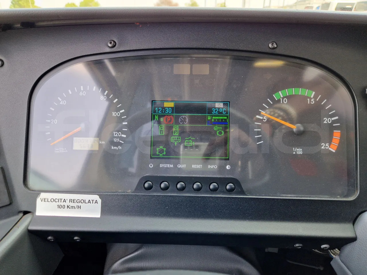 Mercedes-Benz Tourismo - Туристический автобус: фото 3 Mercedes-Benz Tourismo - Туристический автобус: фото 3