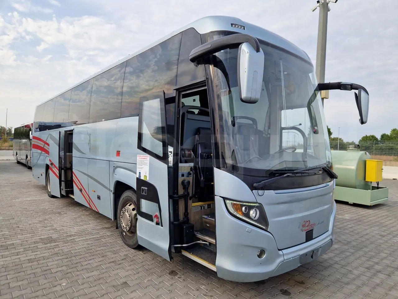 Туристический автобус Scania Touring HD: фото 12