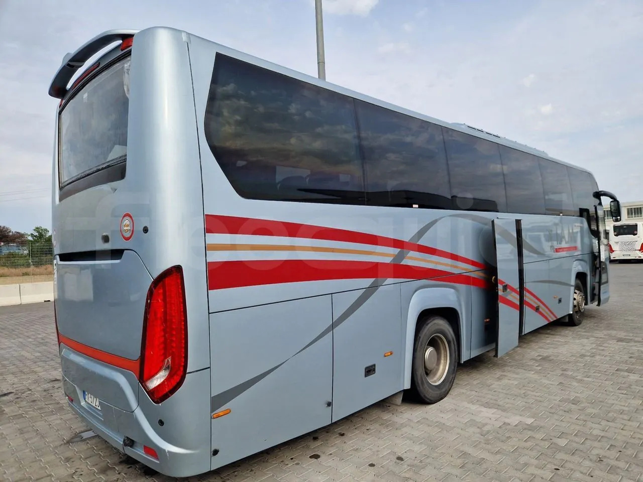 Туристический автобус Scania Touring HD: фото 10