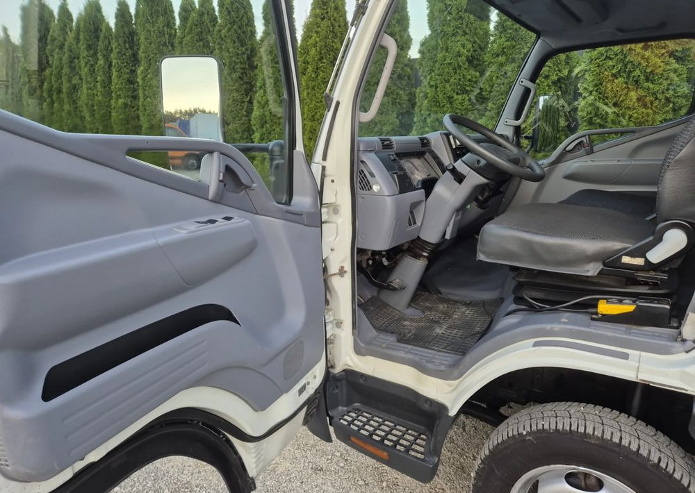 Mitsubishi Canter 3.0 - Малотоннажный самосвал: фото 5 Mitsubishi Canter 3.0 - Малотоннажный самосвал: фото 5