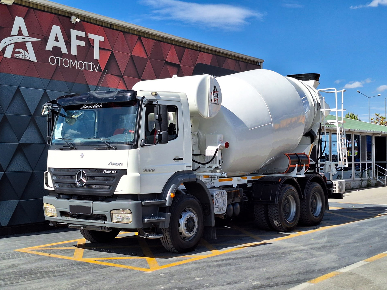 MERCEDES-BENZ AXOR 3028 - Автобетоносмеситель: фото 1 MERCEDES-BENZ AXOR 3028 - Автобетоносмеситель: фото 1