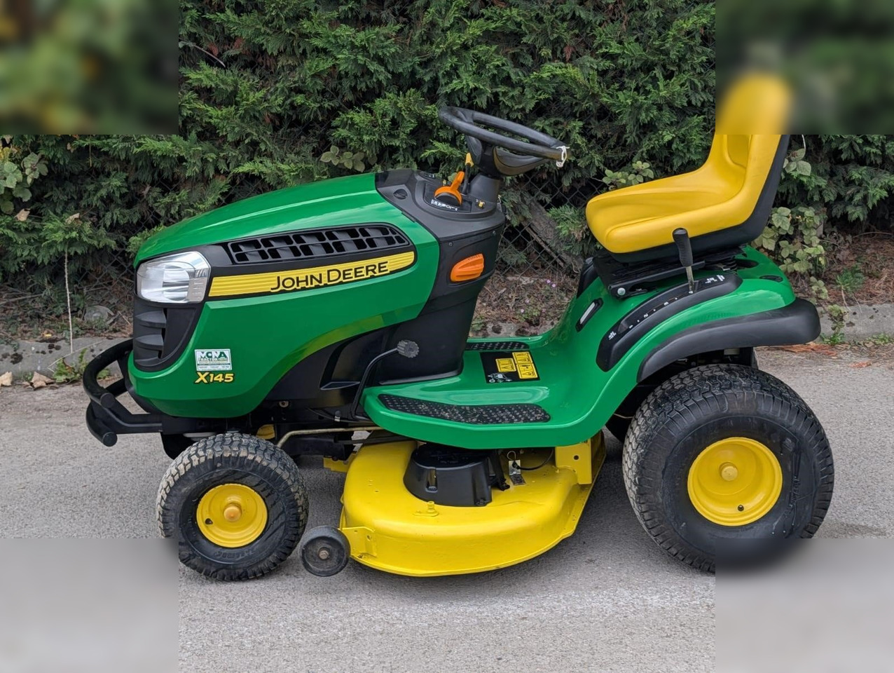 2011 JOHN DEERE X145 - Газонокосилка: фото 4 2011 JOHN DEERE X145 - Газонокосилка: фото 4
