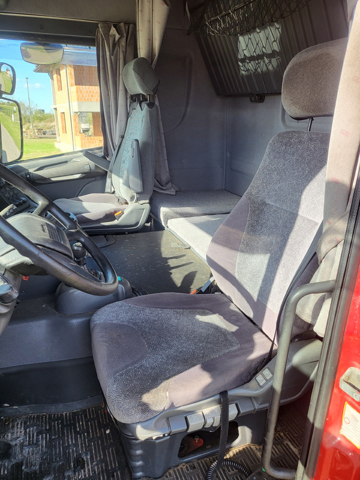 SCANIA 124 - Грузовик-шасси: фото 5 SCANIA 124 - Грузовик-шасси: фото 5