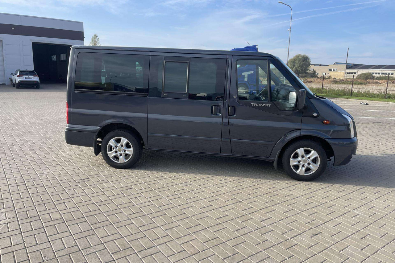 Ford Transit - Микроавтобус, Пассажирский фургон: фото 3 Ford Transit - Микроавтобус, Пассажирский фургон: фото 3