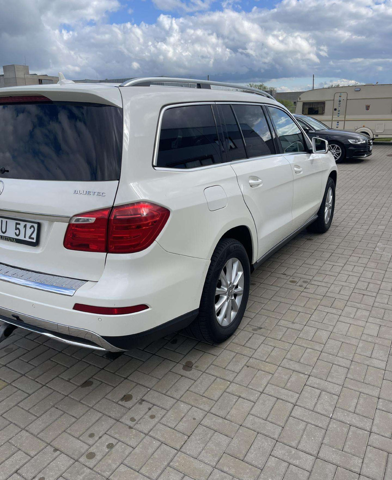 Mercedes-Benz GL350 - Внедорожник: фото 3 Mercedes-Benz GL350 - Внедорожник: фото 3