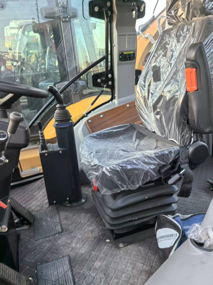 CATERPILLAR 426F new backhoe loader 2025 hot sale jcb - Экскаватор-погрузчик: фото 4 CATERPILLAR 426F new backhoe loader 2025 hot sale jcb - Экскаватор-погрузчик: фото 4