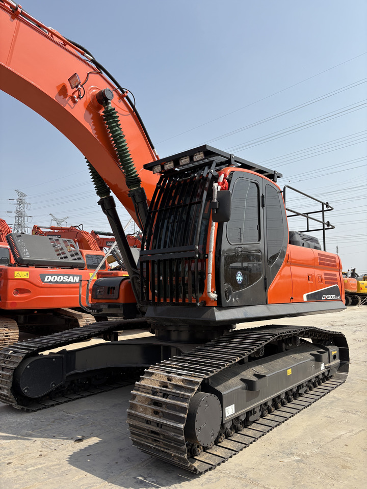 DOOSAN Dx300cl low work hours original excavator - Гусеничный экскаватор: фото 5 DOOSAN Dx300cl low work hours original excavator - Гусеничный экскаватор: фото 5
