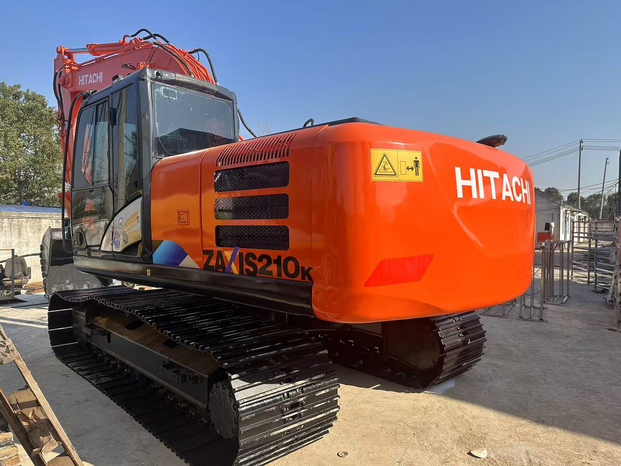 HITACHI ZX210K crawler excavators - Гусеничный экскаватор: фото 1 HITACHI ZX210K crawler excavators - Гусеничный экскаватор: фото 1