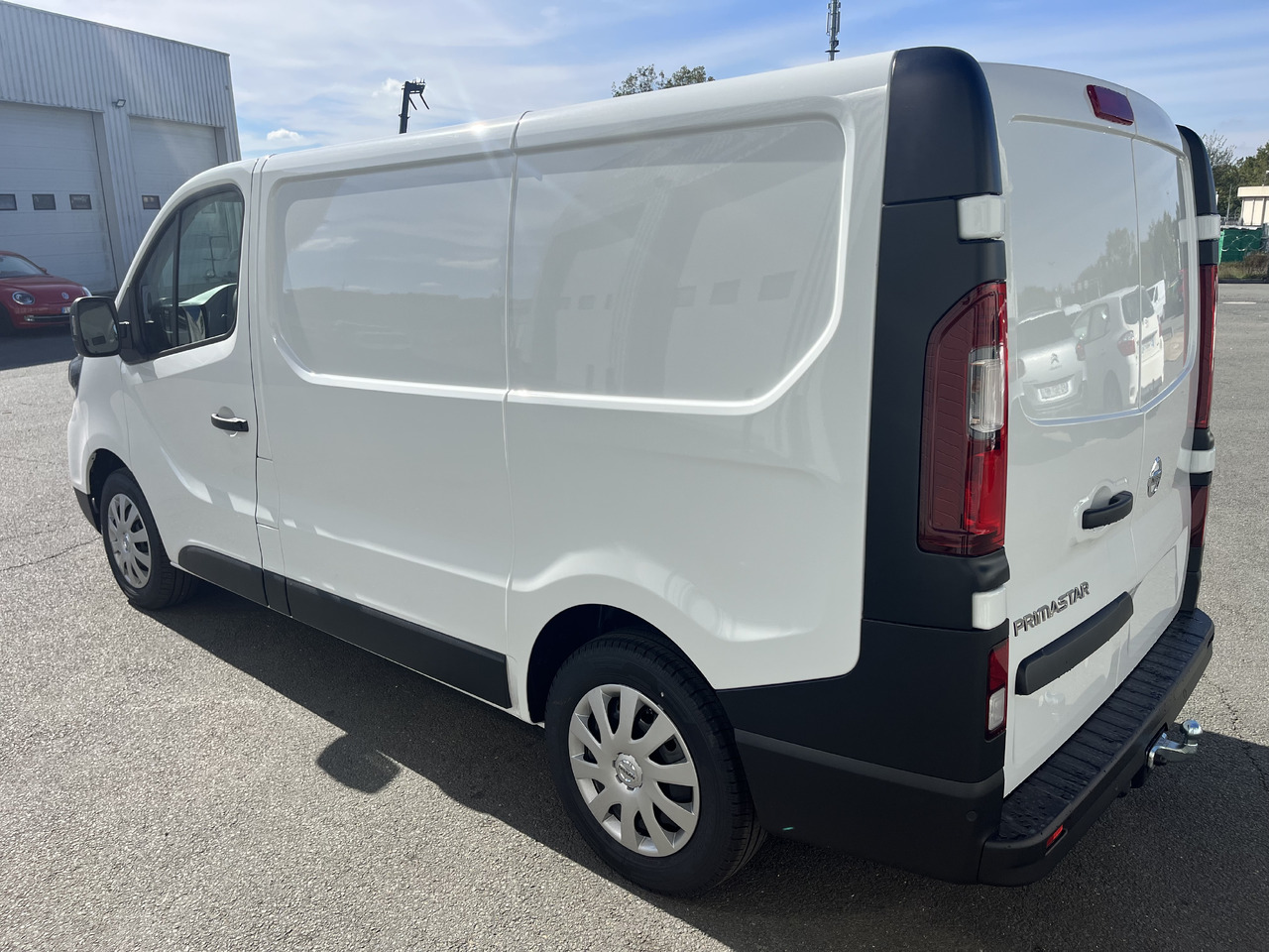 NISSAN Primastar NV300 2.0DCI130 Acenta L1H1 - Цельнометаллический фургон: фото 3 NISSAN Primastar NV300 2.0DCI130 Acenta L1H1 - Цельнометаллический фургон: фото 3