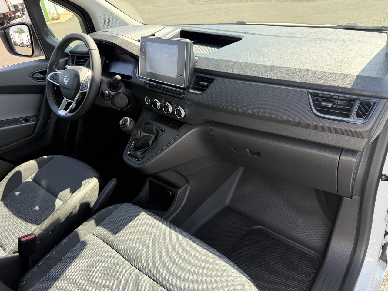 RENAULT KANGOO VAN 1.5DCI95 L1 FOURGON в лизинг RENAULT KANGOO VAN 1.5DCI95 L1 FOURGON: фото 11