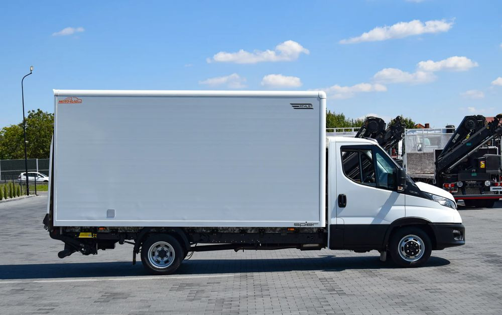 Iveco DAILY 35C16 / 2.3 - 160 KM / 3 OSOBY / DO 3,5 TONY / KONTENER / DOSTAWCZE / WINDA PALFINGER / KLIMA / 2022 / SERWISOWANY / SPROWADZONY Z NIEMIEC - Фургон с закрытым кузовом: фото 4 Iveco DAILY 35C16 / 2.3 - 160 KM / 3 OSOBY / DO 3,5 TONY / KONTENER / DOSTAWCZE / WINDA PALFINGER / KLIMA / 2022 / SERWISOWANY / SPROWADZONY Z NIEMIEC - Фургон с закрытым кузовом: фото 4