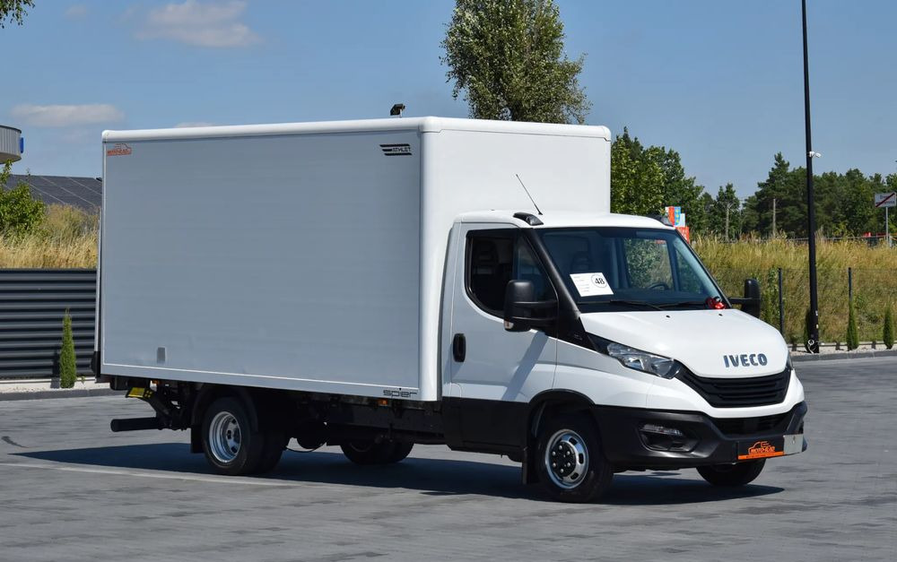 Iveco DAILY 35C16 / 2.3 - 160 KM / 3 OSOBY / DO 3,5 TONY / KONTENER / DOSTAWCZE / WINDA PALFINGER / KLIMA / 2022 / SERWISOWANY / SPROWADZONY Z NIEMIEC - Фургон с закрытым кузовом: фото 3 Iveco DAILY 35C16 / 2.3 - 160 KM / 3 OSOBY / DO 3,5 TONY / KONTENER / DOSTAWCZE / WINDA PALFINGER / KLIMA / 2022 / SERWISOWANY / SPROWADZONY Z NIEMIEC - Фургон с закрытым кузовом: фото 3