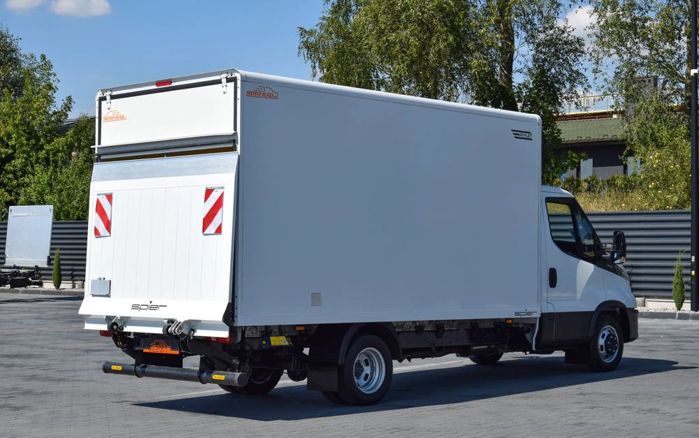 Iveco DAILY 35C16 / 2.3 - 160 KM / 3 OSOBY / DO 3,5 TONY / KONTENER / DOSTAWCZE / WINDA PALFINGER / KLIMA / 2022 / SERWISOWANY / SPROWADZONY Z NIEMIEC - Фургон с закрытым кузовом: фото 5 Iveco DAILY 35C16 / 2.3 - 160 KM / 3 OSOBY / DO 3,5 TONY / KONTENER / DOSTAWCZE / WINDA PALFINGER / KLIMA / 2022 / SERWISOWANY / SPROWADZONY Z NIEMIEC - Фургон с закрытым кузовом: фото 5