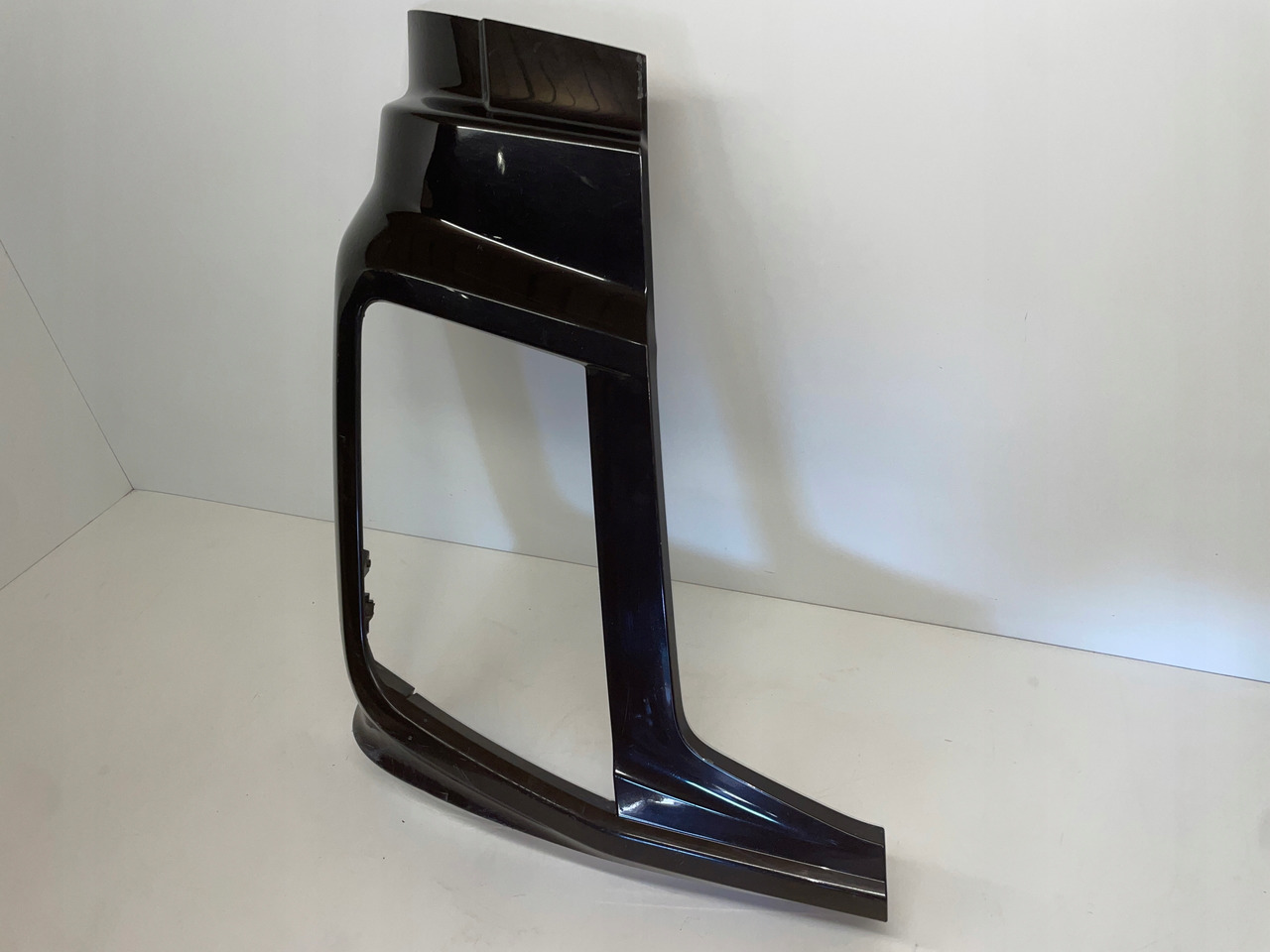 FORD F-MAX ZDERZAK OKULAR OBUDOWA REFLEKTORA JC46-17E950-A - Бампер для Грузовиков: фото 3 FORD F-MAX ZDERZAK OKULAR OBUDOWA REFLEKTORA JC46-17E950-A - Бампер для Грузовиков: фото 3