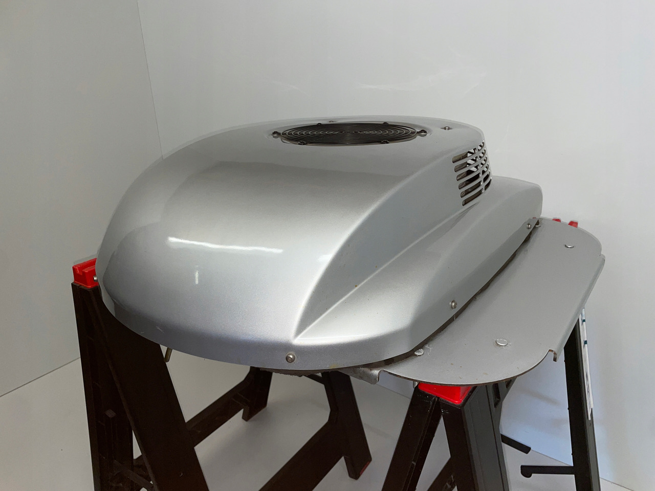 KLIMATYZACJA POSTOJOWA WAECO CA800 MAN SCANIA VOLVO DAF CA-0800-DC - Компрессор кондиционера для Грузовиков: фото 4 KLIMATYZACJA POSTOJOWA WAECO CA800 MAN SCANIA VOLVO DAF CA-0800-DC - Компрессор кондиционера для Грузовиков: фото 4