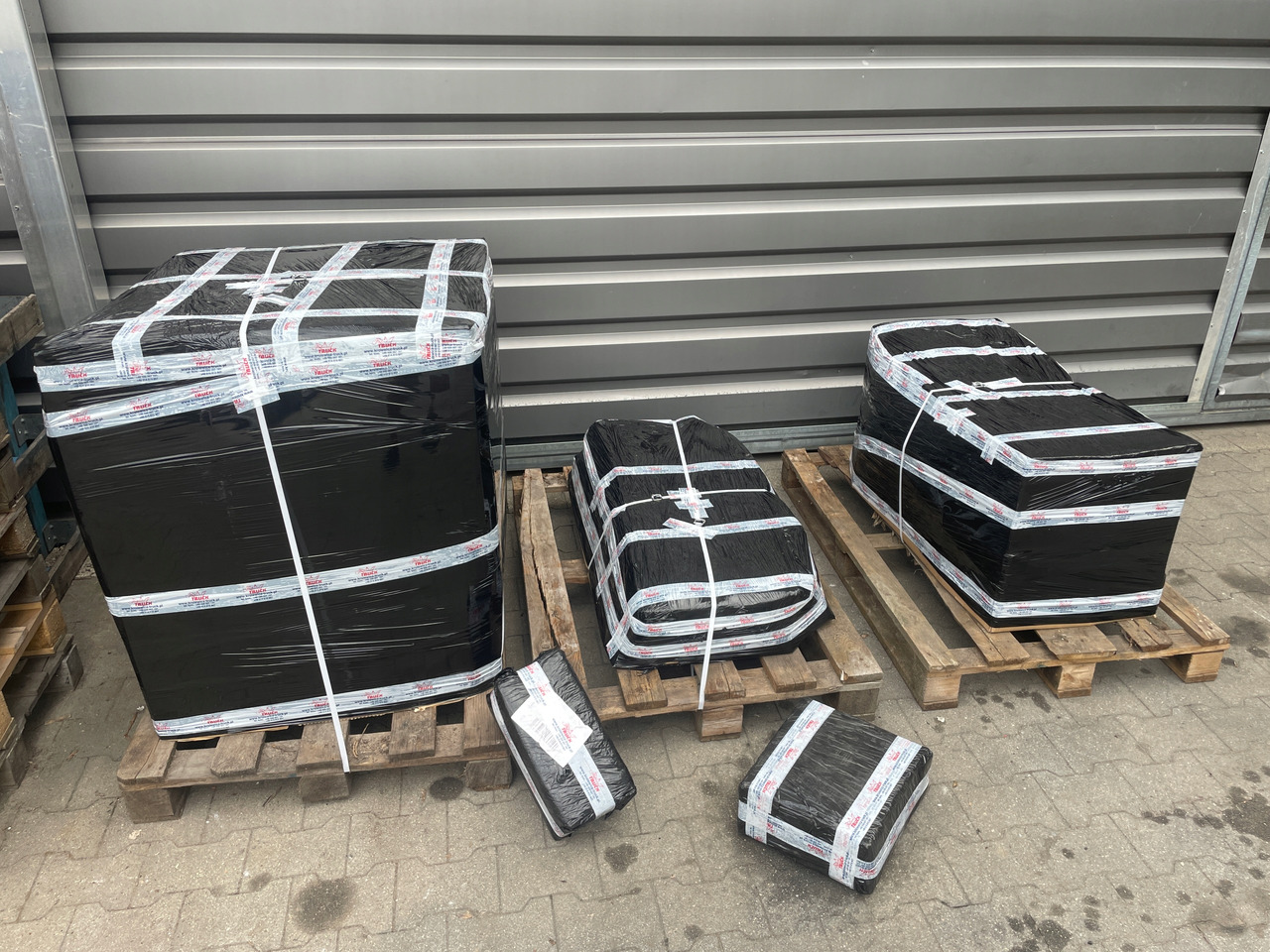 ORYGINALNY GRILL GRIL ZDERZAKA ZDERZAK MAN TGX TGX3 TGX-3 81416146084 - Решётка радиатора для Грузовиков: фото 5 ORYGINALNY GRILL GRIL ZDERZAKA ZDERZAK MAN TGX TGX3 TGX-3 81416146084 - Решётка радиатора для Грузовиков: фото 5