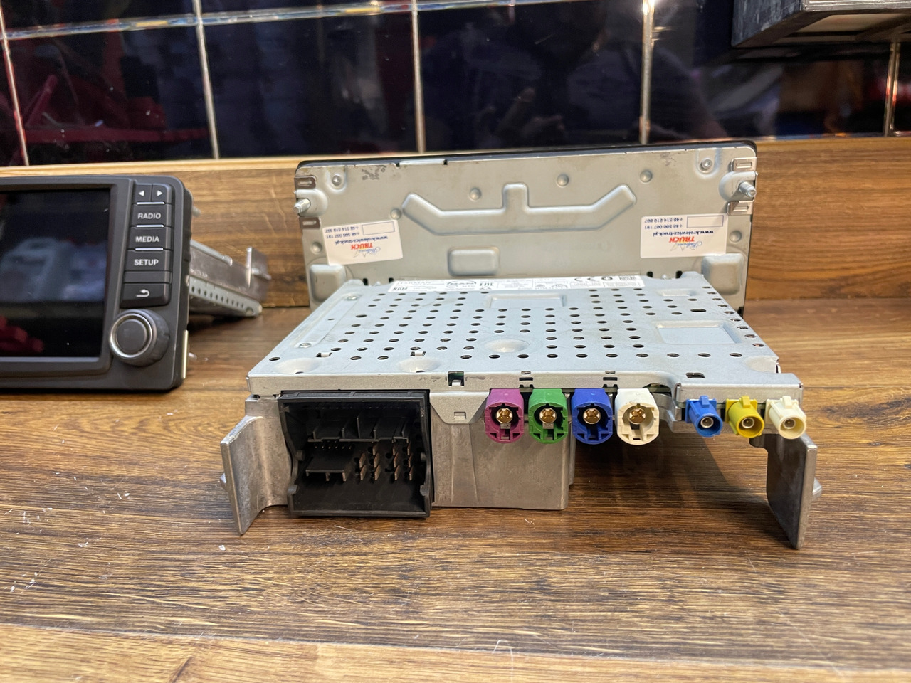 RADIO NAWIGACJA MAN TGS TGX EURO 6 81281006043 - Система навигации для Грузовиков: фото 4 RADIO NAWIGACJA MAN TGS TGX EURO 6 81281006043 - Система навигации для Грузовиков: фото 4