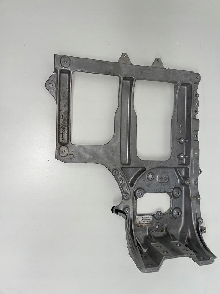 WSPORNIK BŁOTNIKA MAN TGX TGS TG3 TG 3 EURO 6 - Кузов и экстерьер для Грузовиков: фото 2 WSPORNIK BŁOTNIKA MAN TGX TGS TG3 TG 3 EURO 6 - Кузов и экстерьер для Грузовиков: фото 2