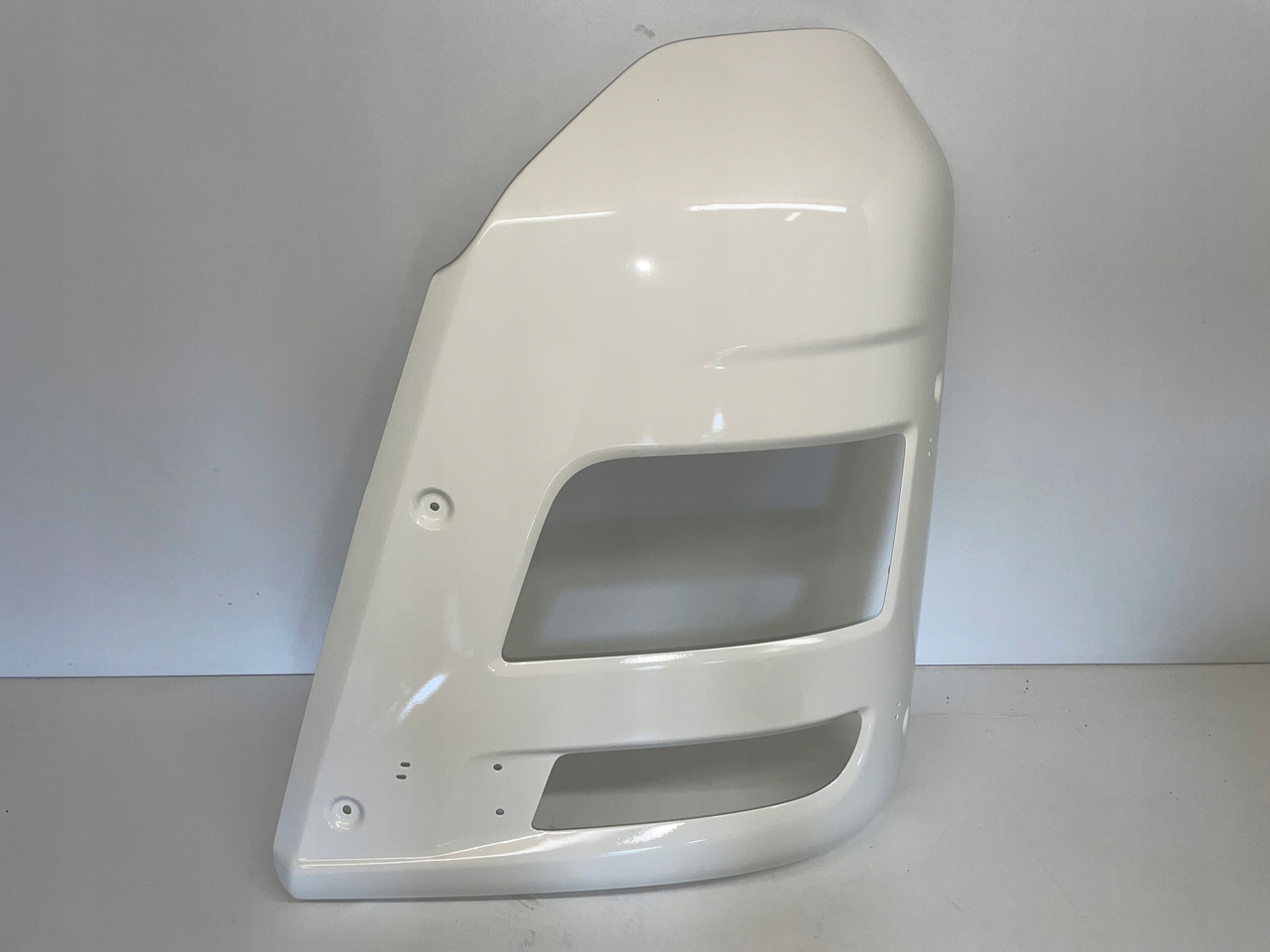 ZDERZAK METALOWY BUDOWLANY MAN TGX EURO 6 - Бампер для Грузовиков: фото 1 ZDERZAK METALOWY BUDOWLANY MAN TGX EURO 6 - Бампер для Грузовиков: фото 1