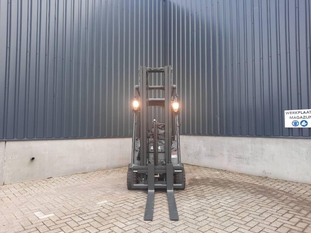 Linde E20L-02 - Электропогрузчик: фото 4 Linde E20L-02 - Электропогрузчик: фото 4