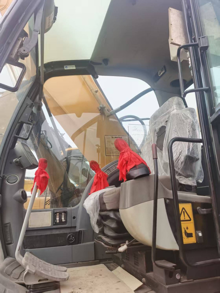 JCB JS220LC в лизинг JCB JS220LC: фото 6