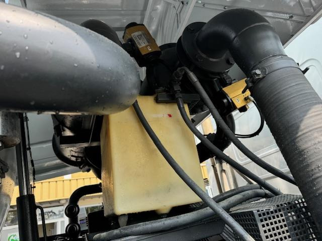 Ассенизатор Renault Premium 370 DCI: фото 14 Ассенизатор Renault Premium 370 DCI: фото 14