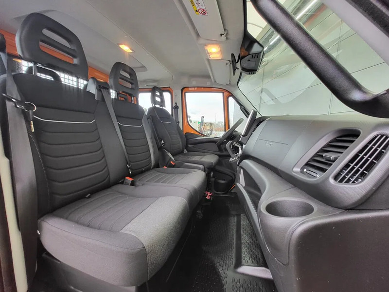Малотоннажный бортовой грузовик, Грузопассажирский фургон Iveco Daily 35C21 Double Cabine Open Box 3.5t CarPlay LED Clima Cruise Parkingsensors Euro6 2024: фото 13 Малотоннажный бортовой грузовик, Грузопассажирский фургон Iveco Daily 35C21 Double Cabine Open Box 3.5t CarPlay LED Clima Cruise Parkingsensors Euro6 2024: фото 13