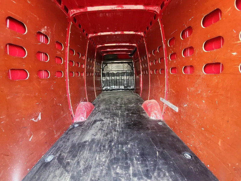 Iveco Daily 35S12 - Цельнометаллический фургон, Грузопассажирский фургон: фото 5 Iveco Daily 35S12 - Цельнометаллический фургон, Грузопассажирский фургон: фото 5