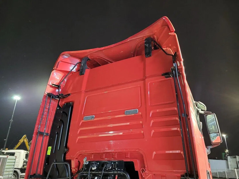 MAN TGX 18.460 TGX - Тягач: фото 4 MAN TGX 18.460 TGX - Тягач: фото 4