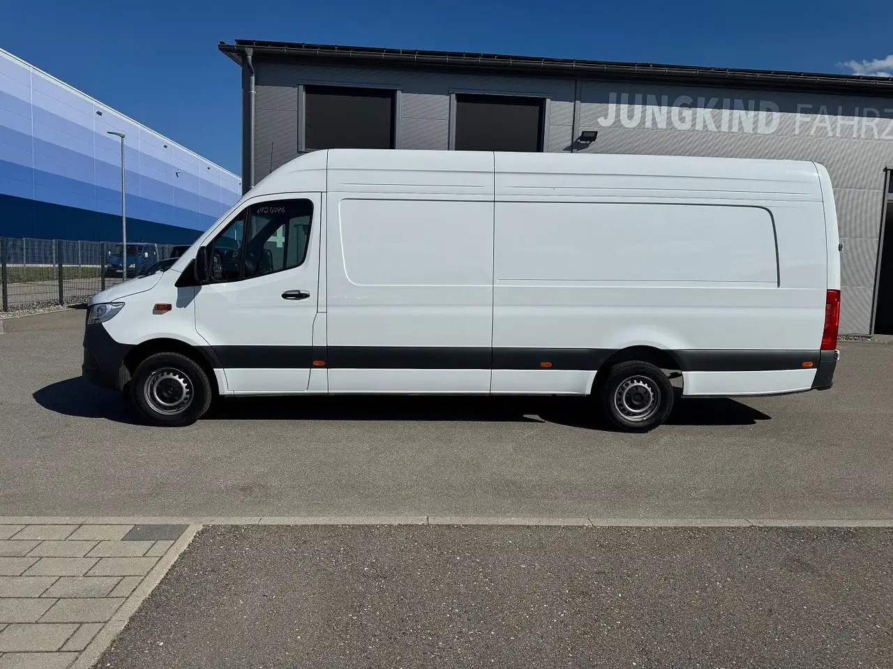 Mercedes-Benz Sprinter 317 CDI Maxi Lang XXL Extralang MBUX - Цельнометаллический фургон: фото 3 Mercedes-Benz Sprinter 317 CDI Maxi Lang XXL Extralang MBUX - Цельнометаллический фургон: фото 3