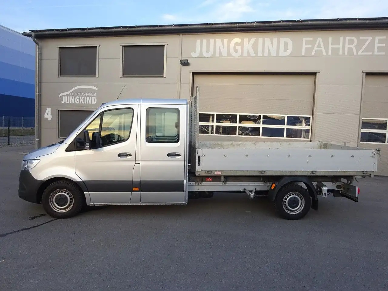 Mercedes-Benz Sprinter 319 CDI DoKa Maxi Kipper AHK 2,8t - Малотоннажный бортовой грузовик, Грузопассажирский фургон: фото 1 Mercedes-Benz Sprinter 319 CDI DoKa Maxi Kipper AHK 2,8t - Малотоннажный бортовой грузовик, Грузопассажирский фургон: фото 1