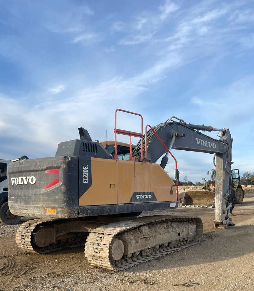 Volvo EC220EL - Гусеничный экскаватор: фото 3 Volvo EC220EL - Гусеничный экскаватор: фото 3