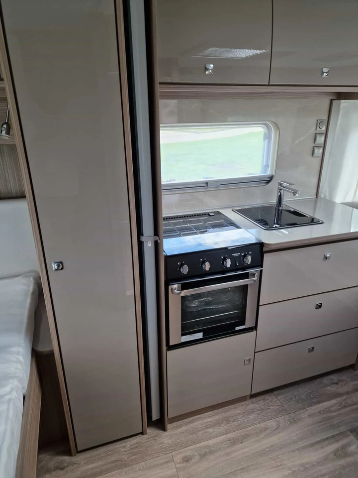 Fendt Tendenza 650 SFD Safety-, Batteri. Fußbodentem - Прицеп дача: фото 5 Fendt Tendenza 650 SFD Safety-, Batteri. Fußbodentem - Прицеп дача: фото 5