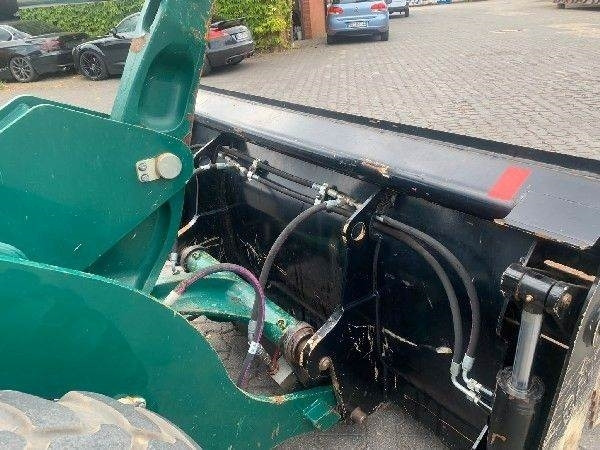 CAT 906 M - Колёсный погрузчик: фото 5 CAT 906 M - Колёсный погрузчик: фото 5