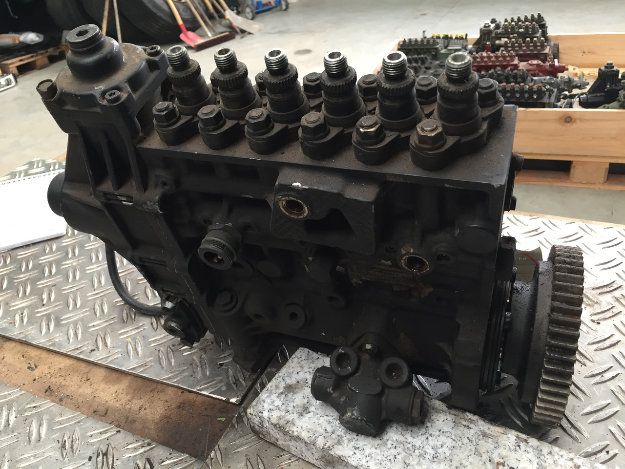 Gebrauchte Einspritzpumpe MAN TGA D 2866, LF31, 6 Zylinder - Топливный насос для Грузовиков: фото 4 Gebrauchte Einspritzpumpe MAN TGA D 2866, LF31, 6 Zylinder - Топливный насос для Грузовиков: фото 4