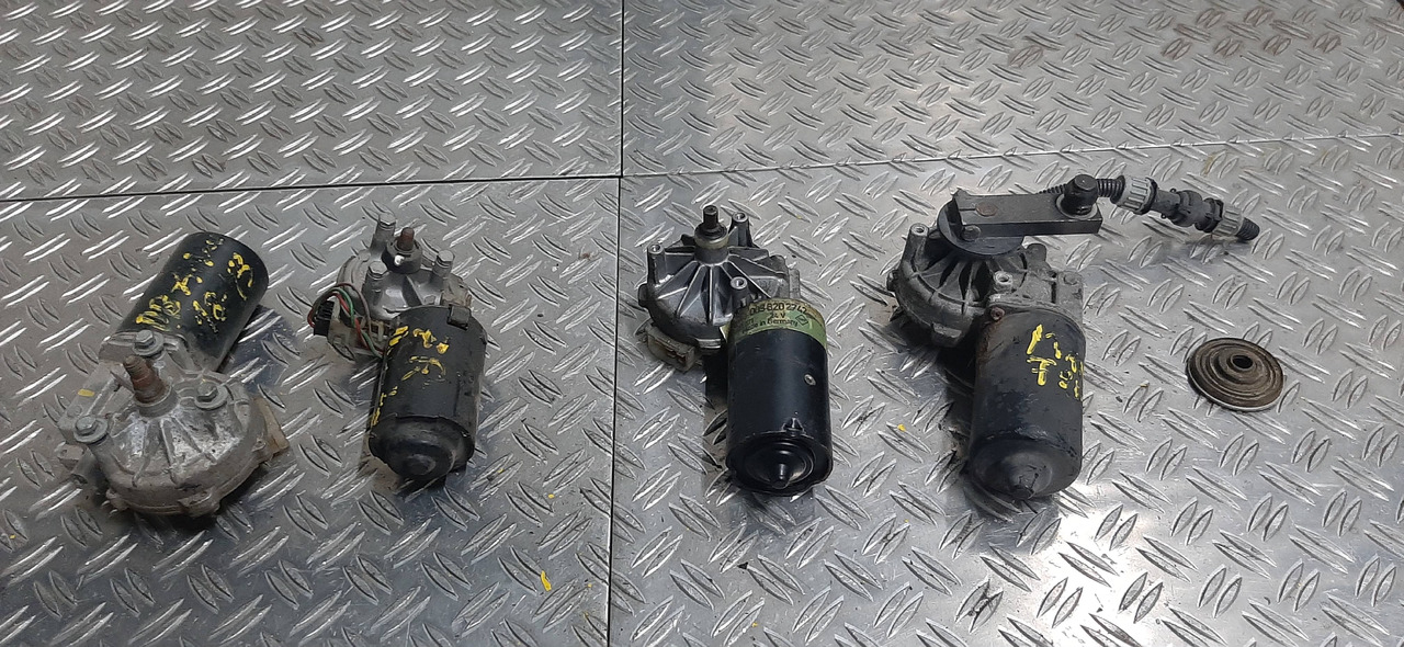 Gebrauchte Scheibenwischer - Motoren, MAN, DB, Artikel - Nr. : 81.99999 - 9999 - Щетка стеклоочистителя для Грузовиков: фото 1 Gebrauchte Scheibenwischer - Motoren, MAN, DB, Artikel - Nr. : 81.99999 - 9999 - Щетка стеклоочистителя для Грузовиков: фото 1