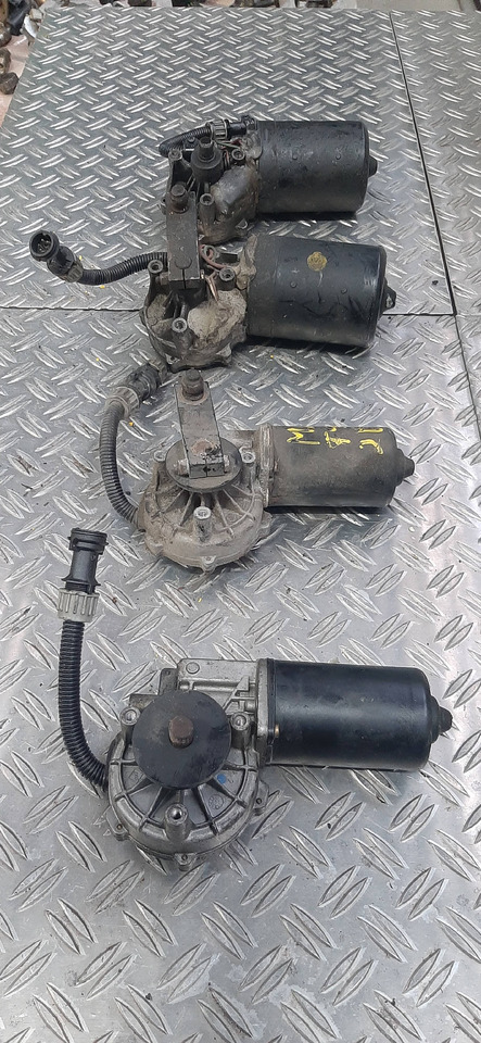 Gebrauchte Scheibenwischer - Motoren, MAN F90, DB, Artikel - Nr. : 81.99999 - 9999 - Щетка стеклоочистителя для Грузовиков: фото 4 Gebrauchte Scheibenwischer - Motoren, MAN F90, DB, Artikel - Nr. : 81.99999 - 9999 - Щетка стеклоочистителя для Грузовиков: фото 4