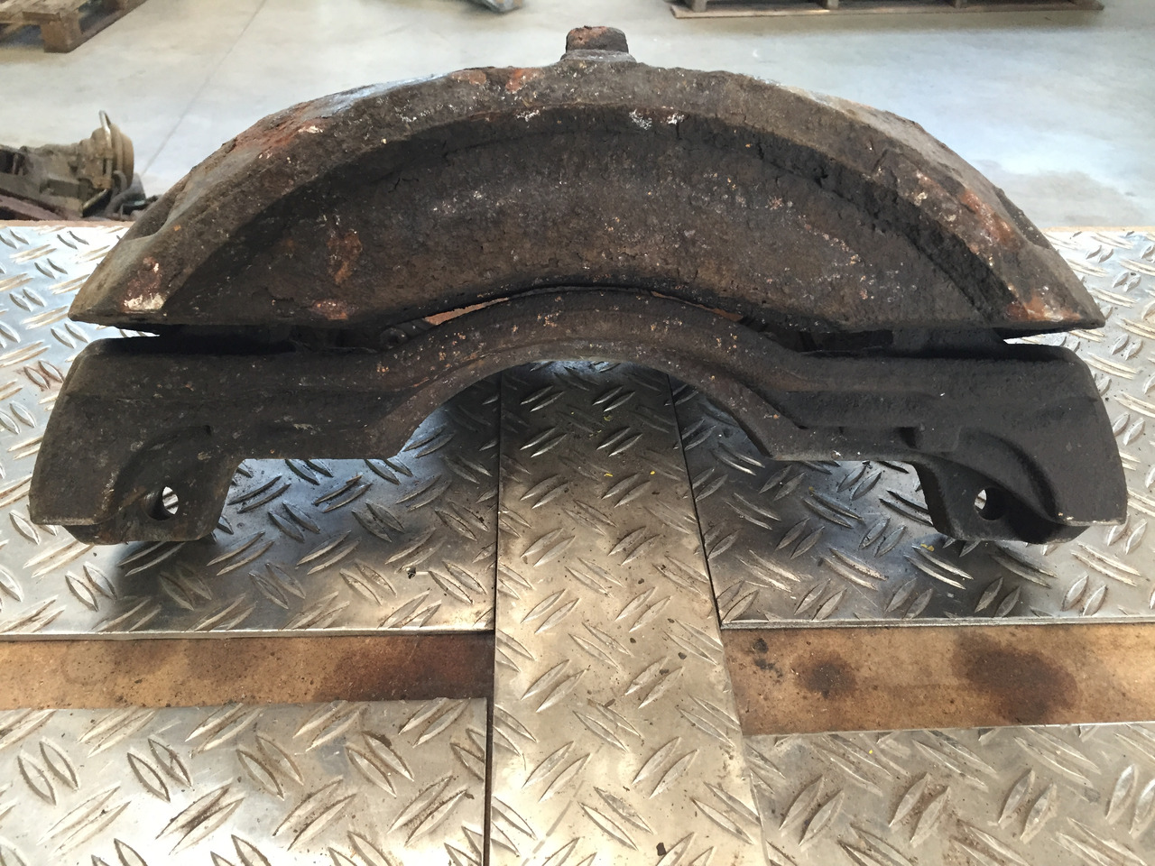 Gebrauchter Bremssattel Liftachse rechts MAN TGA 26.440, Artikel Nr. : 81.99999 - 9999 - Тормозной суппорт для Грузовиков: фото 5 Gebrauchter Bremssattel Liftachse rechts MAN TGA 26.440, Artikel Nr. : 81.99999 - 9999 - Тормозной суппорт для Грузовиков: фото 5