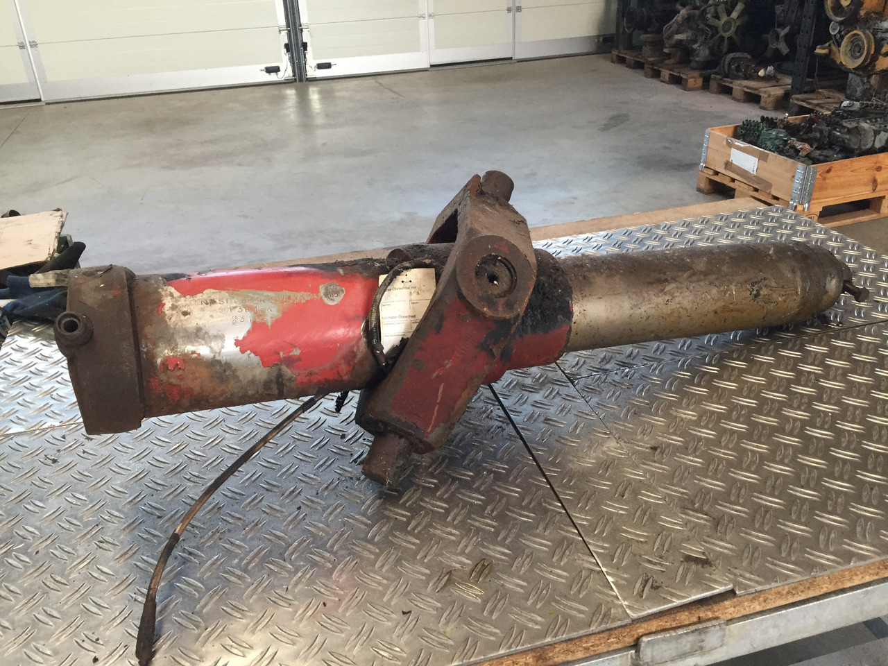 Gebrauchter Hydraulik Kippzylinder MEILLER für MAN 19.362 F90, Artikel - Nr. : A 999 999 99 99 - Гидравлический цилиндр для Грузовиков: фото 1 Gebrauchter Hydraulik Kippzylinder MEILLER für MAN 19.362 F90, Artikel - Nr. : A 999 999 99 99 - Гидравлический цилиндр для Грузовиков: фото 1