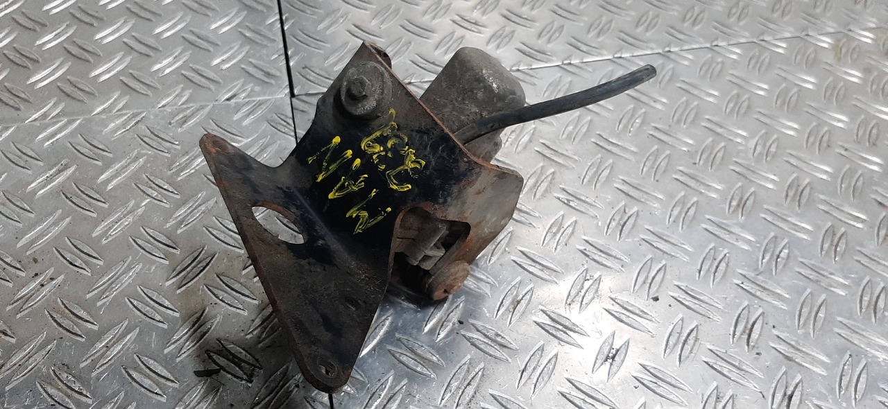 Gebrauchter MAN 19.232, F 90 Wischermotor, Artikel - Nr. : 81.99999 - 9999 - Щетка стеклоочистителя для Грузовиков: фото 1 Gebrauchter MAN 19.232, F 90 Wischermotor, Artikel - Nr. : 81.99999 - 9999 - Щетка стеклоочистителя для Грузовиков: фото 1