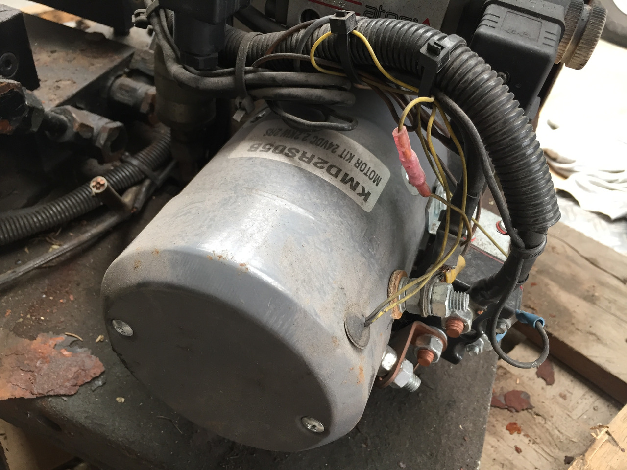 Gebrauchter MAN TGA 26.480 BDF Hydraulik Steuerung, Artikel - Nr. : 81.99999 - 9999 - Гидравлика для Грузовиков: фото 1 Gebrauchter MAN TGA 26.480 BDF Hydraulik Steuerung, Artikel - Nr. : 81.99999 - 9999 - Гидравлика для Грузовиков: фото 1