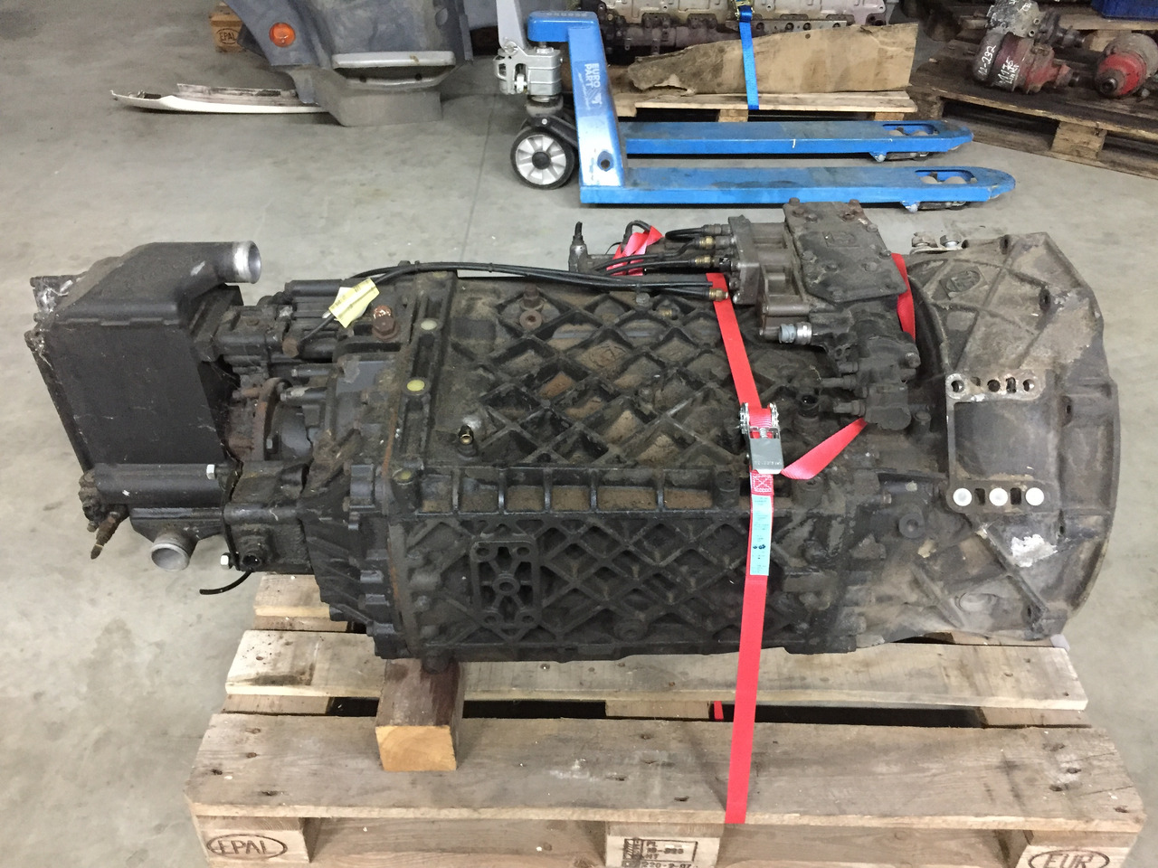 Gebrauchtes Getriebe MAN TGA 18.430, Typ : 16S 2521 TO, Artikel - Nr.: 81.32003 - 6677 - Коробка передач для Грузовиков: фото 5 Gebrauchtes Getriebe MAN TGA 18.430, Typ : 16S 2521 TO, Artikel - Nr.: 81.32003 - 6677 - Коробка передач для Грузовиков: фото 5